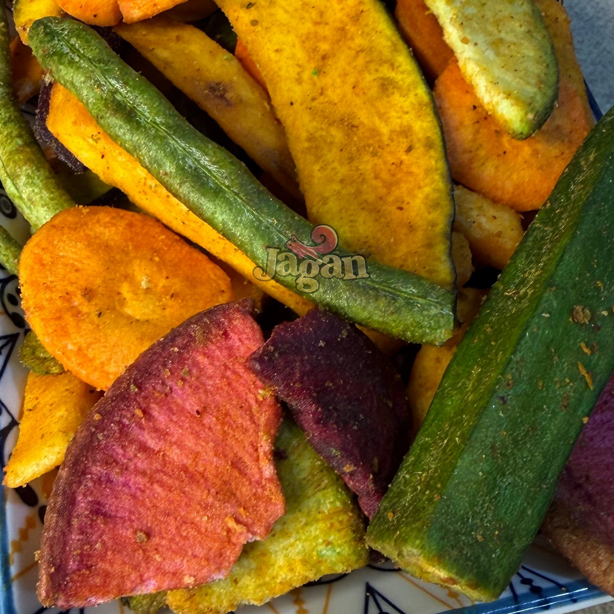 Vacuum Dried Vegetable Chips Piri Piri - Premium Spicy Veggie Snack for Healthy Snacking